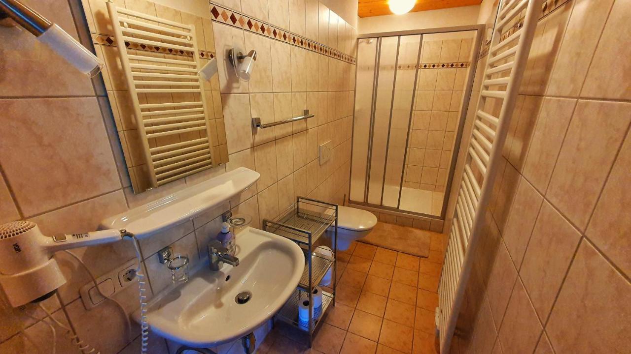Apartman Tauplitz Skiing, Hiking, Bike, Cross Country - Haus Sandlweber Obersdorf Eksteriør bilde